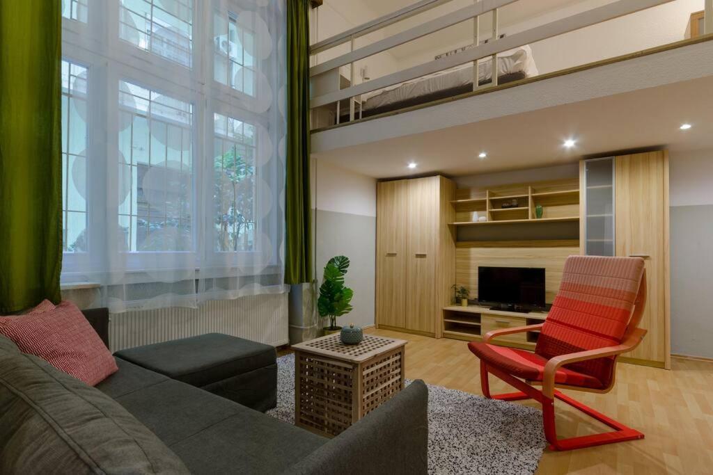 De Lux Studio Apartment In Historical Quarters Budapest Eksteriør bilde