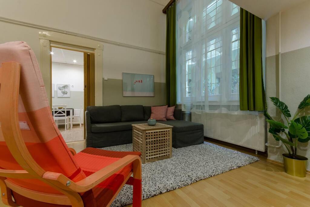 De Lux Studio Apartment In Historical Quarters Budapest Eksteriør bilde
